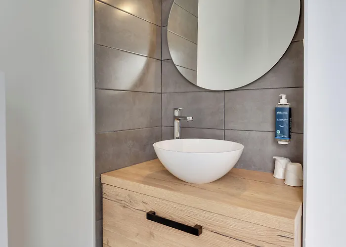 Brit Hotel Confort Cleria Lorient Centre